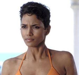 Halle Berry (als Jinx in Die Another Day 2002).jpg